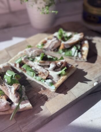 Chicken Flatbread with Fig Spread