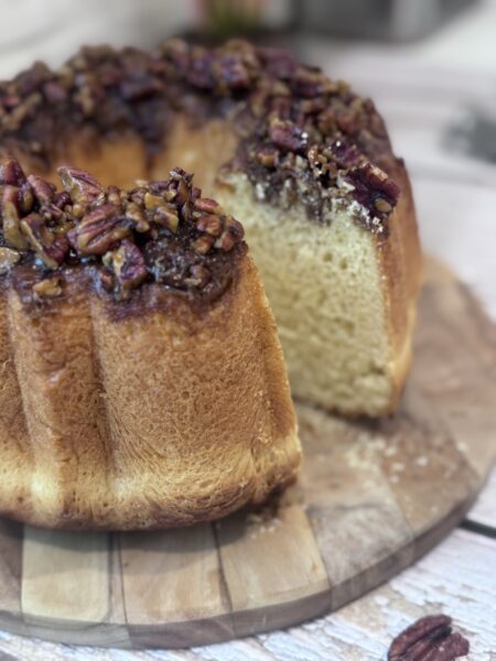 Sally Lunn Bread with Pecan Topping