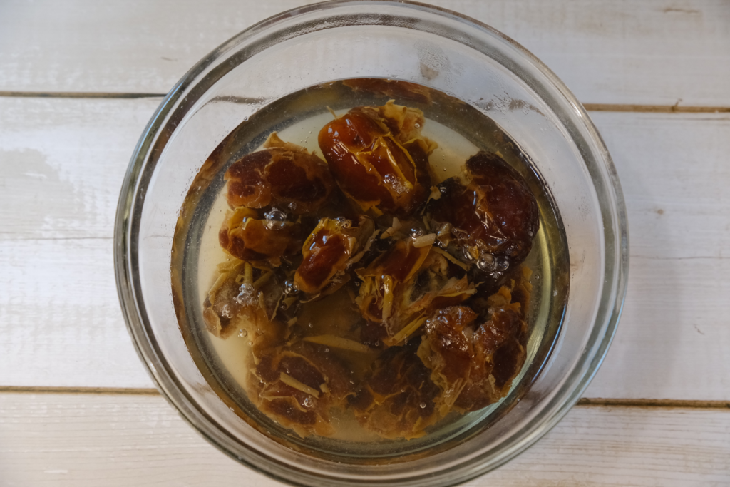 Sticky Toffee Overnight Oats
