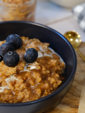 Sticky Toffee Overnight Oats
