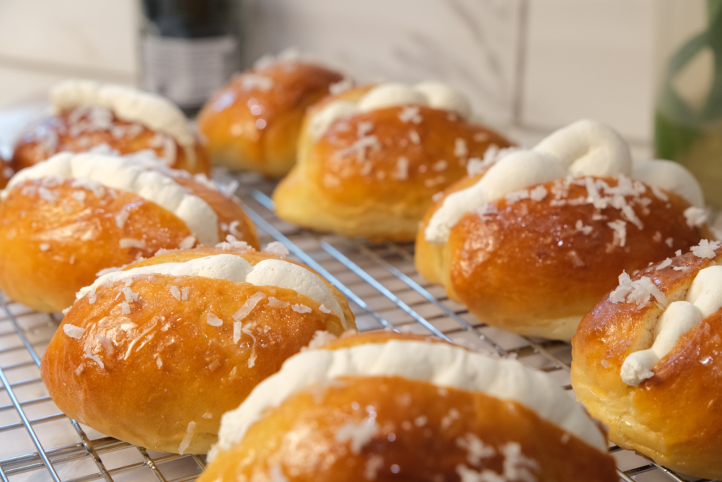 Jasmine Coconut Cream Buns