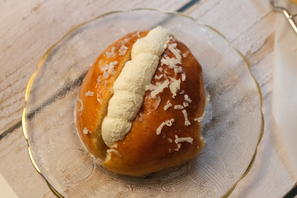 Jasmine Coconut Cream Buns